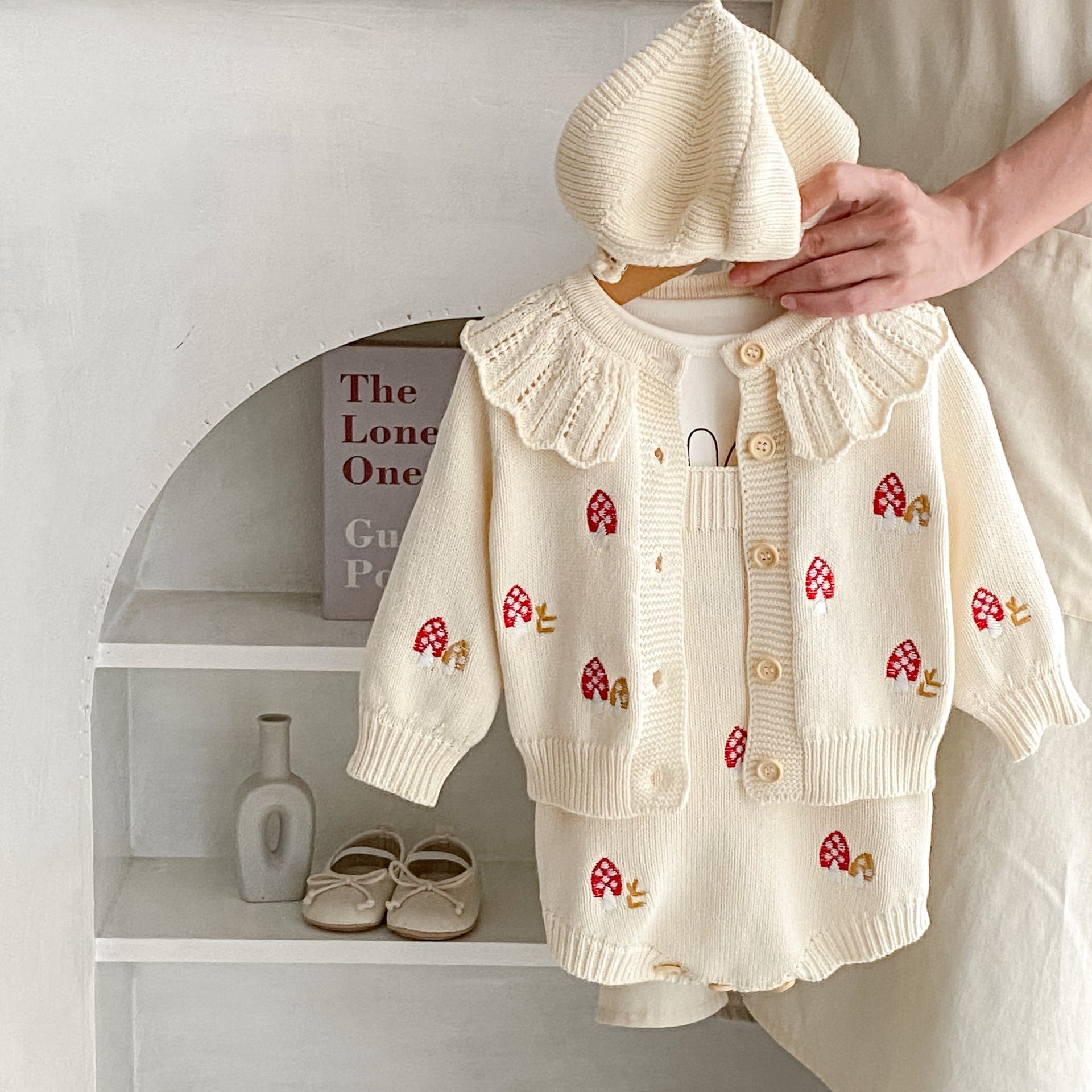 Autumn Clothing Infants Baby Embroidered Lotus Leaf Collar Knitting Suit