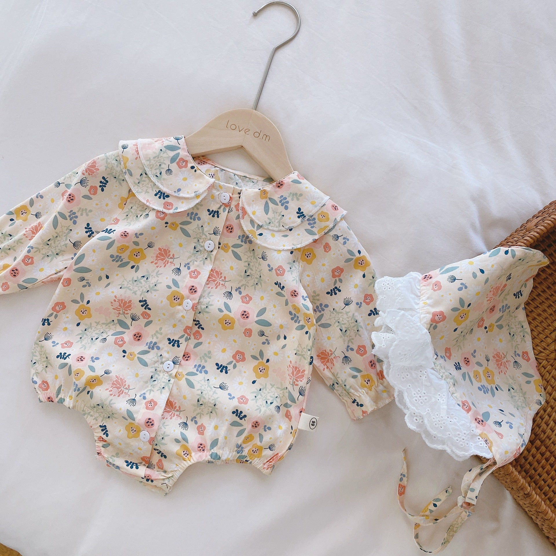 Baby Girl Korean Style Lotus Leaf Collar Jumpsuit